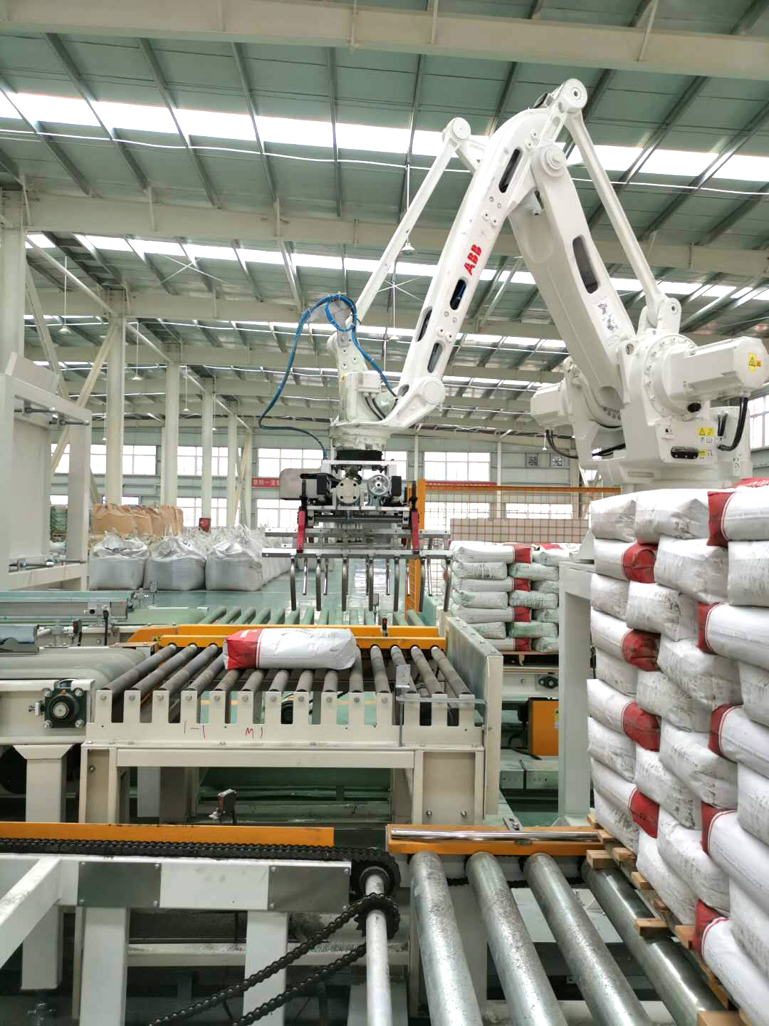 ?大廣金剛砂地坪材料  新鄉(xiāng)自動(dòng)化工廠！